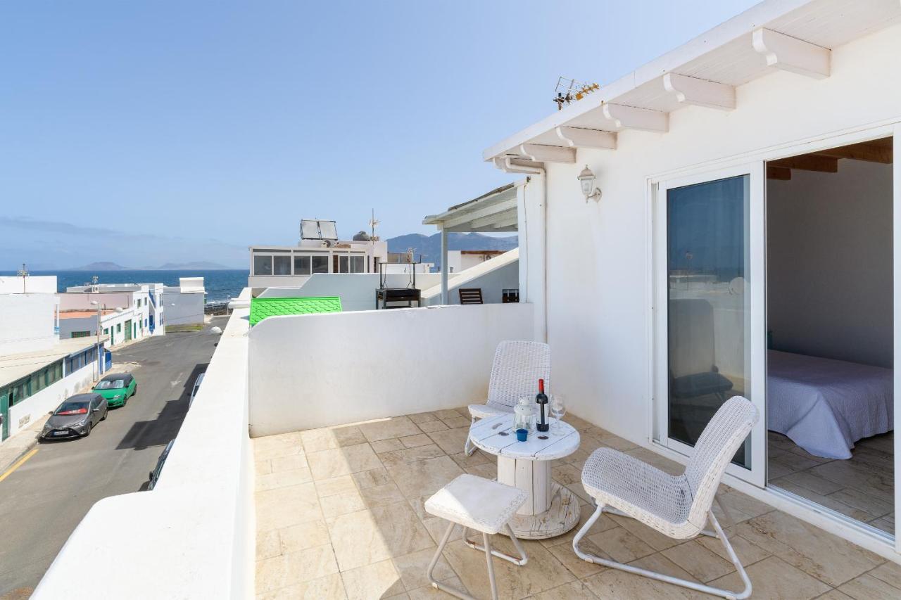 Casa La Caleta Apartment Famara Bagian luar foto