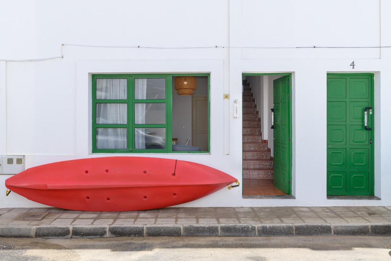 Casa La Caleta Apartment Famara Bagian luar foto